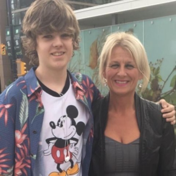 Meet your Posher, Kendra - Picture 1 of 1